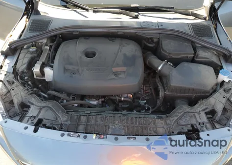 2017 Volvo S60 Premier z USA, uszkodzony, nr VIN LYV402HK7HB144761